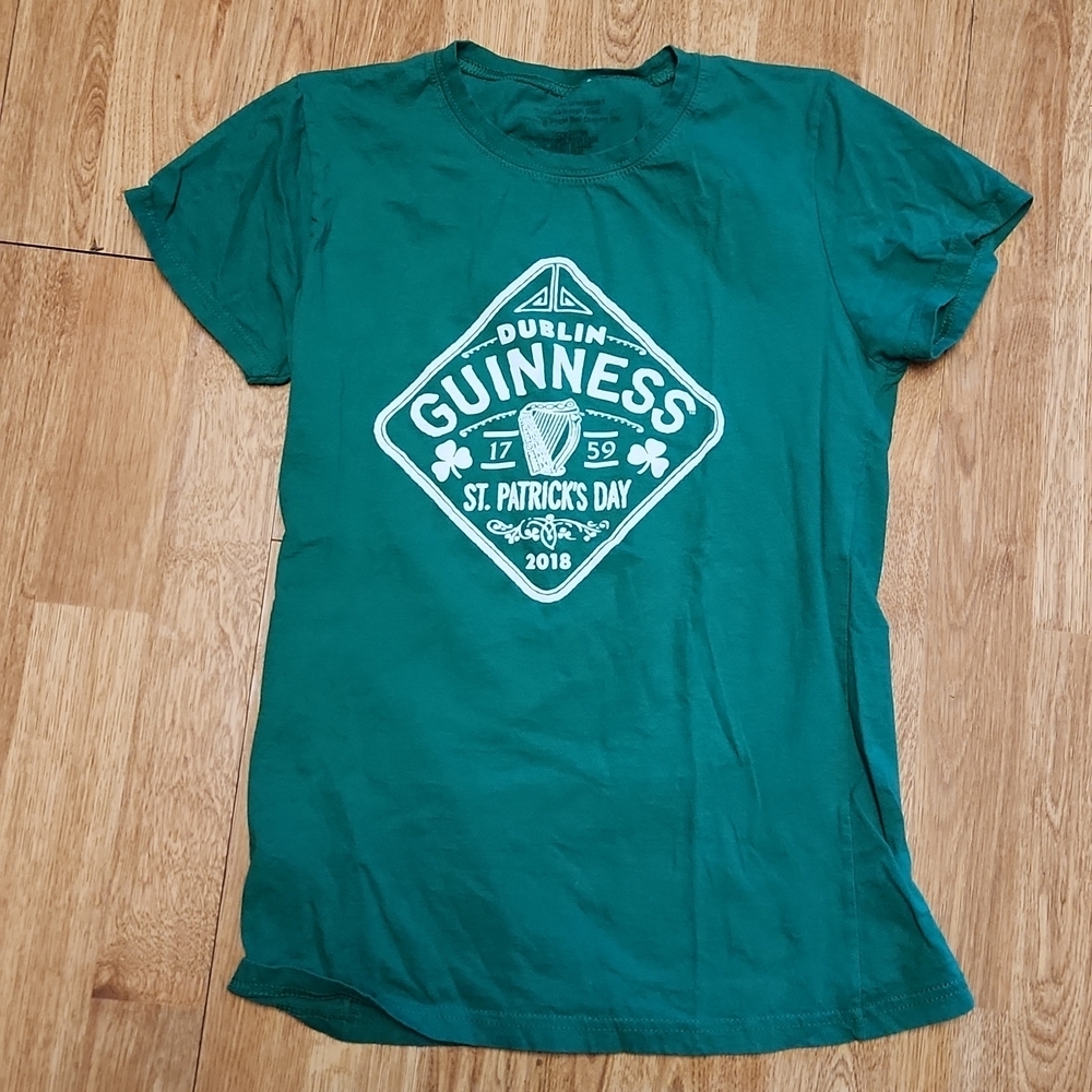 Guinness St Patrick's tee shirt sz M